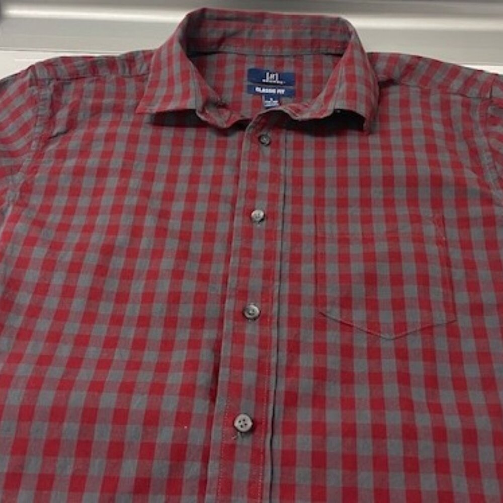 2 Men's Button-Up 95% cotton Shirts with Short Sleeves size Small - Picture 3 of 13